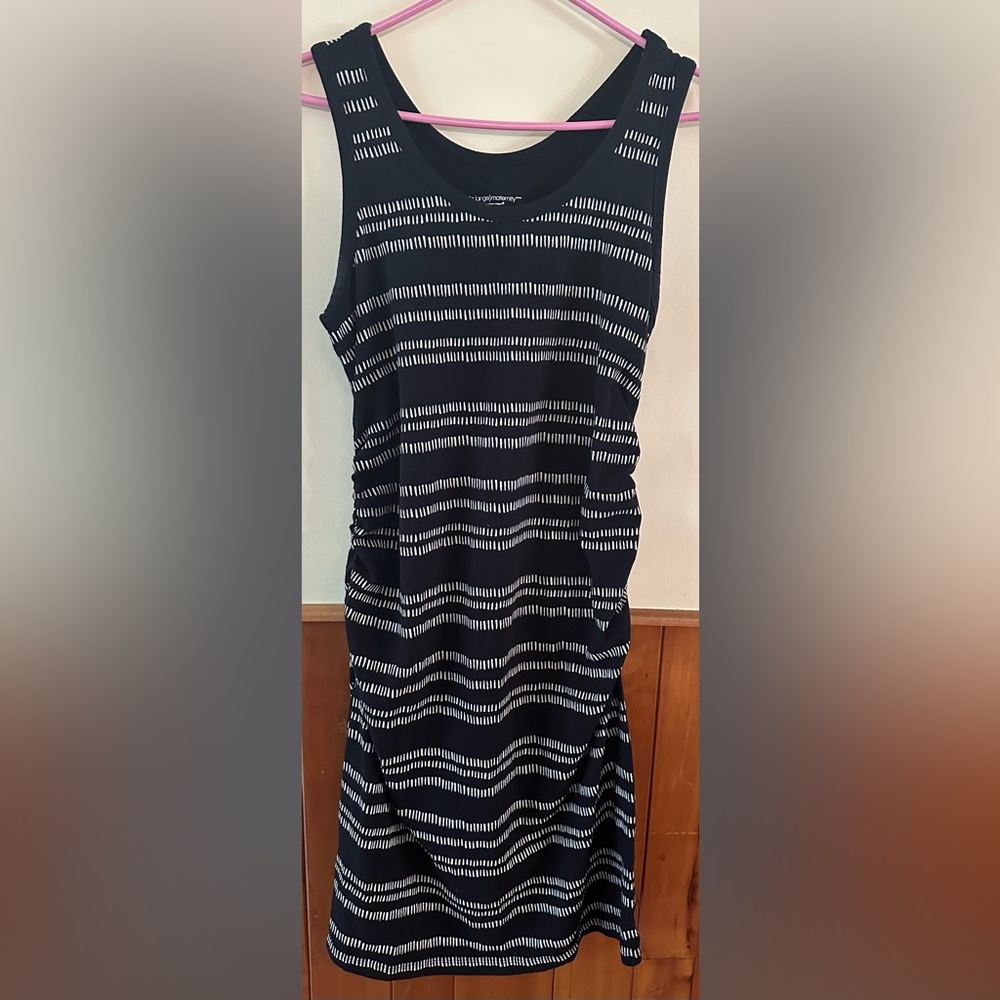 Liz Lange maternity black and white striped, sleeveless, scooped neck L dress.